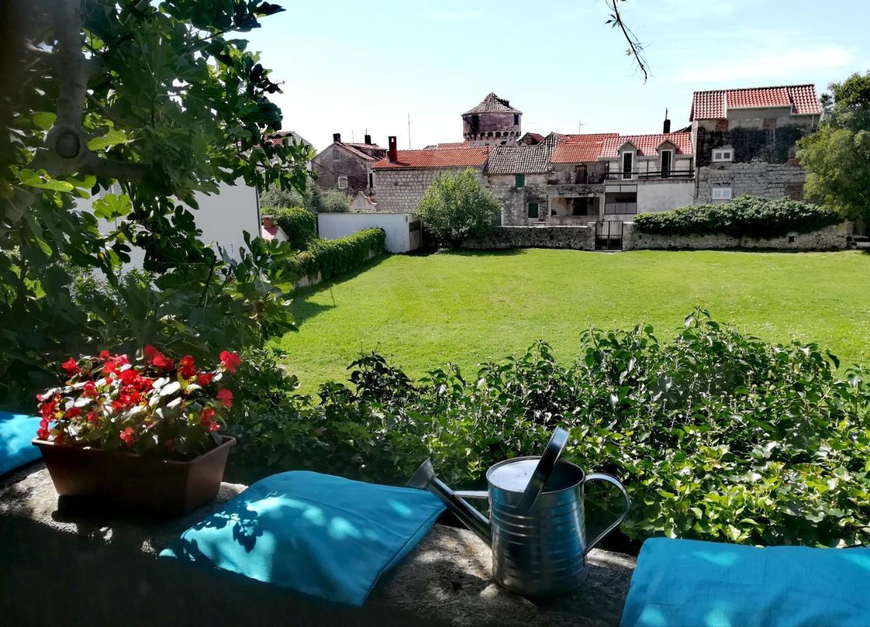 Dida Roko, Rustikalni Apartman S Terasom Kaštela Zewnętrze zdjęcie