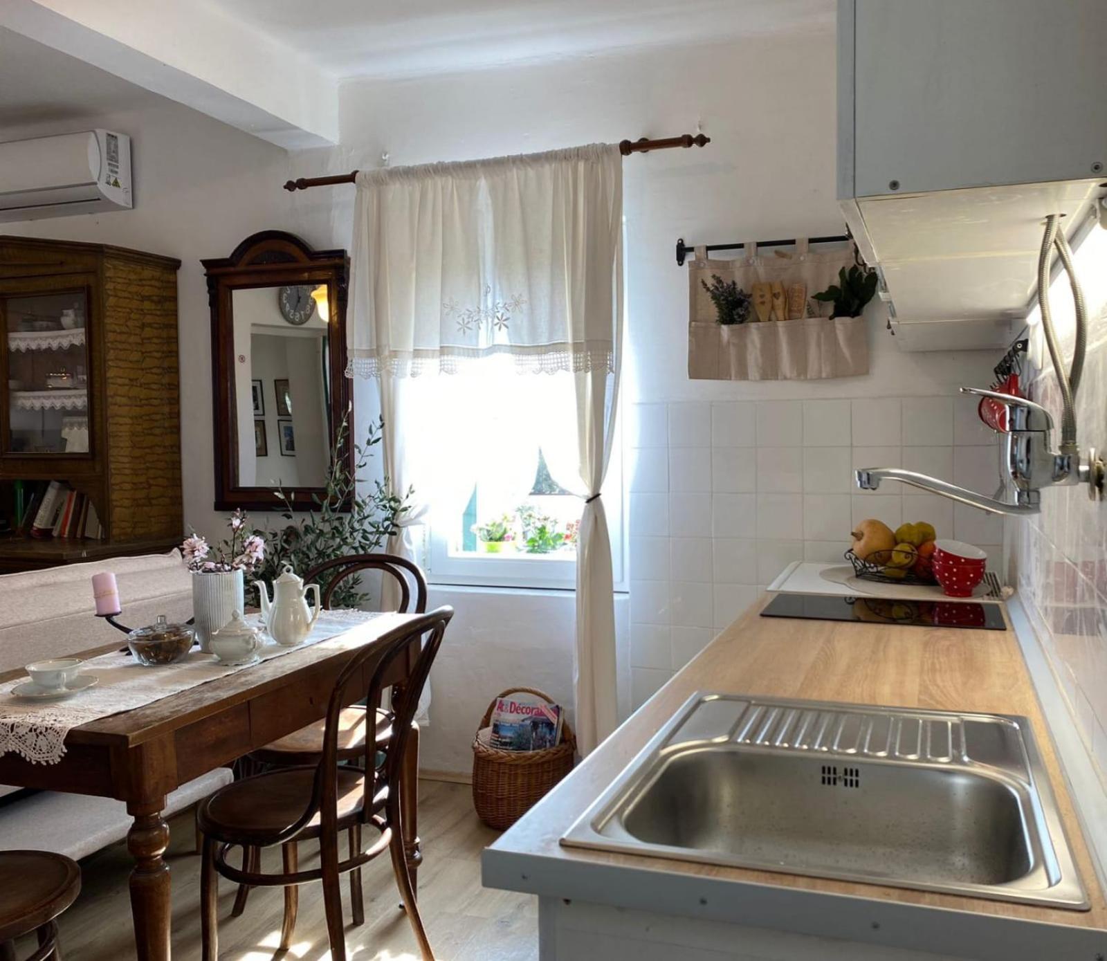 Dida Roko, Rustikalni Apartman S Terasom Kaštela Zewnętrze zdjęcie